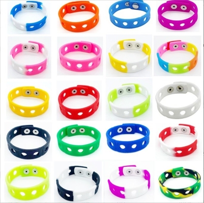 Personalisiertes Silikon Gummi Armband Armband mit Löchern Anpassbar und langlebig