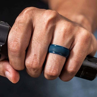 Silikon-Hochzeitsring für Männer Schritt Edge Schlankes Design 4 Packungen Singles Formen Service
