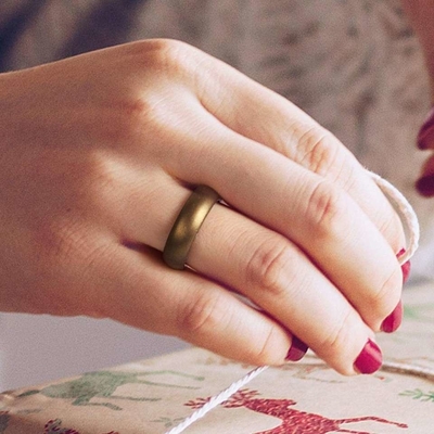 Flexible Finger Ring Metallische Silikon Hochzeitsringe mit Formen