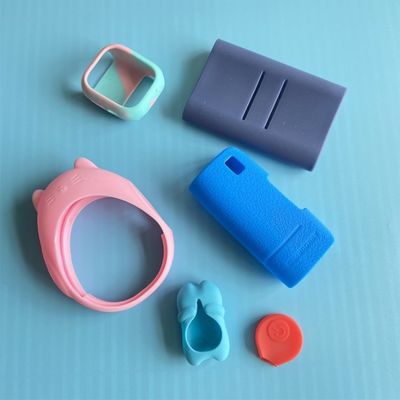 Dienstleistung für die Verarbeitung von Silicone-Produkten mit Schutzschalen