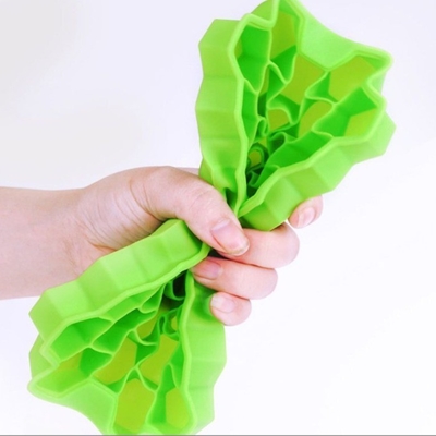 Nachhaltige Eiscreme-Hersteller Heißklappbare 37-Hohlraum-Honighals-Silicone-Eis-Tray mit Deckel