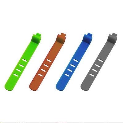 MVQ Custom Moulding Silicone Gummi geformtes Teil für multifunktionales verstellbares Kabelband