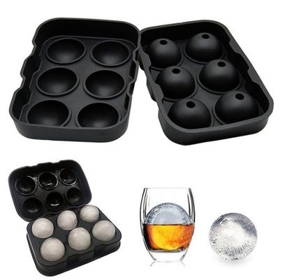 Schnell machen Sie Whisky-Rundenkugeln mit einem wiederverwendbaren Silikon-Eiswürfel