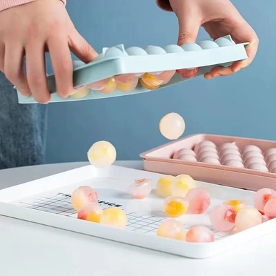 Kleine Eiskugel-Hersteller Form Drei Größen Umweltschonende Lebensmittelqualität Silikon-Eiswürfel-Tray