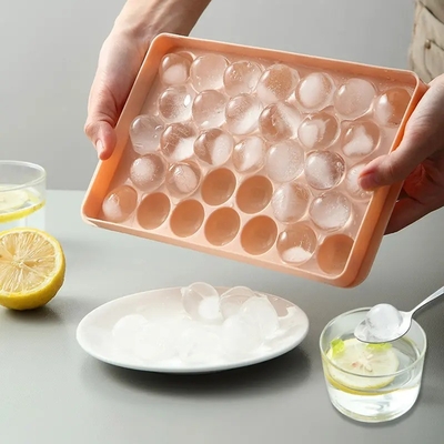 Nachhaltige 3D-Whiski-Getränke Eiskugel-Würfel-Macher-Schimmel-Träger mit Deckel und Kugelform