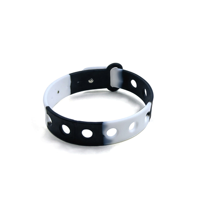 Mehrfarbiges Silikon-Armband für Kinder mit Löchern