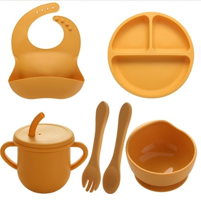 Kein Design-Stil Silikon-Fütterungs-Set Voll Abendessen Teller Schüssel Tasse Löffel Gabel Spork für Säuglinge