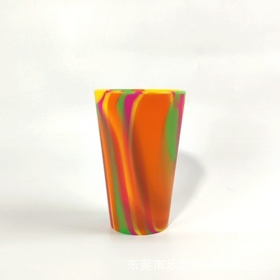 Klappbare Anti-Fall Outdoor Reisen Silicone Wein Tumbler Tasse 600ml Ei-Form Getränke