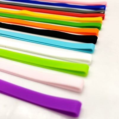 Zusammengefasste elastische dicke breite Strandstühle Handtuchklemmen Silikon-Gummi-Bänder für den Schneidenservice